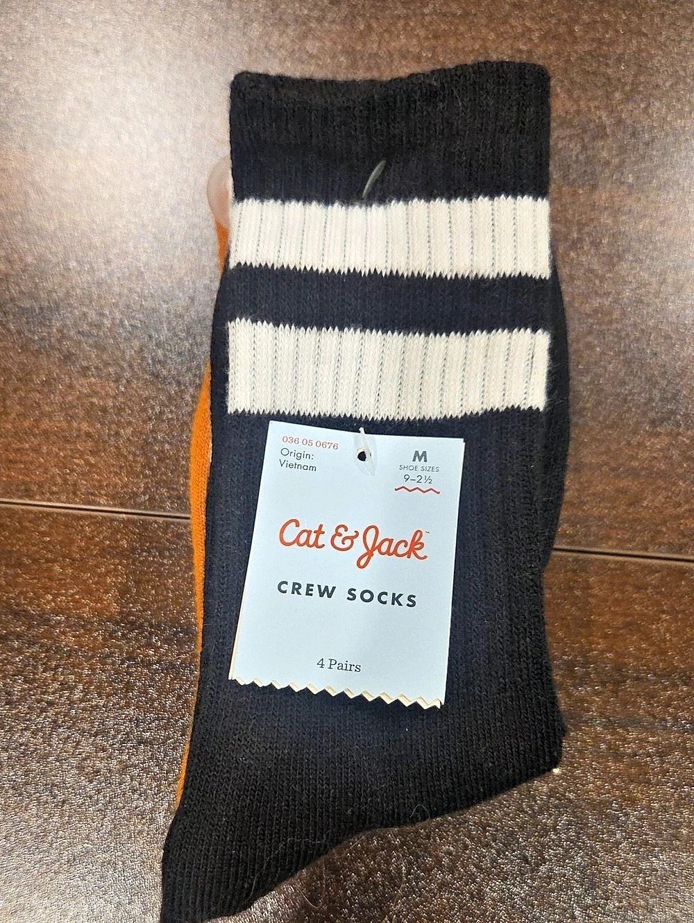 Cat & Jack Crew Socks Striped Socks in Black & White, Size Medium NWT